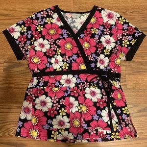 Willow Brook Scrub top Sz: S